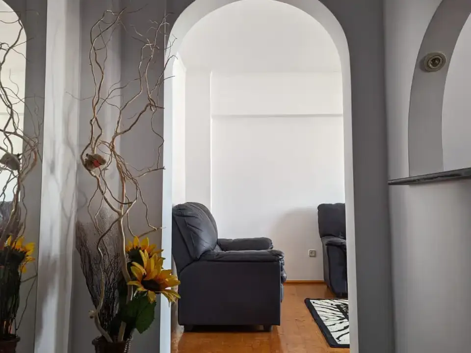 Închiriez apartament 2 camere in Arad - Podgoria img 7