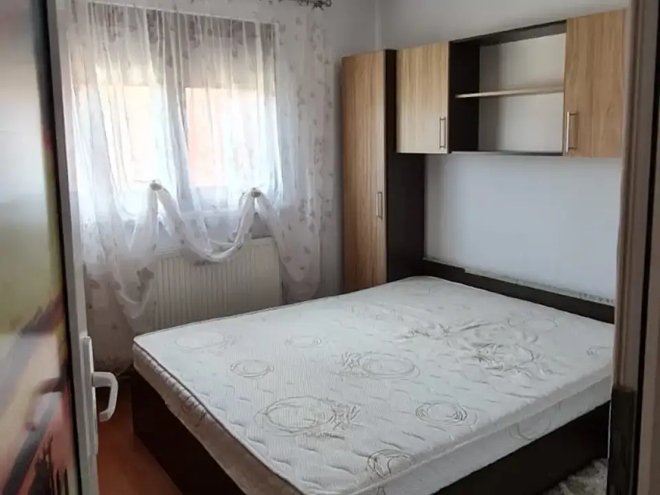 De inchiriat apartament 2 camere Arad Vlaicu-Fortuna img 4