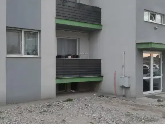 De vânzare apartament 3 camere  img 7