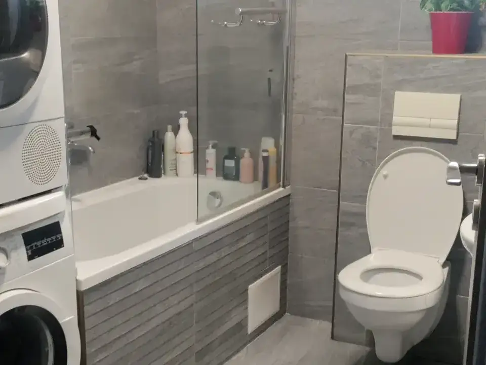 De vânzare apartament 3 camere  img 8