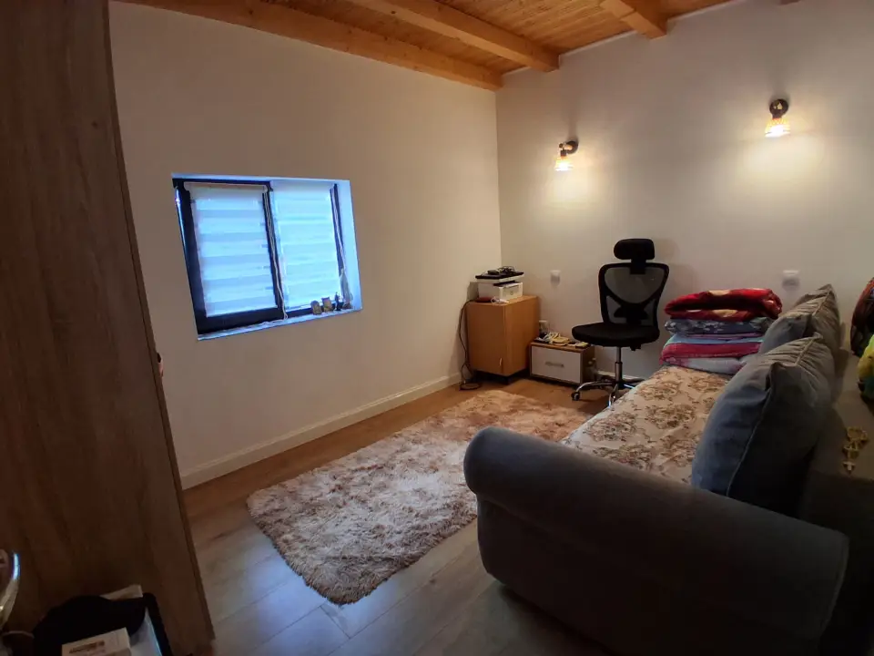 Casa spatioasa cu gradina, in Tiganasi jud. Iasi img 6