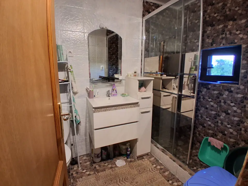 Casa spatioasa cu gradina, in Tiganasi jud. Iasi img 3