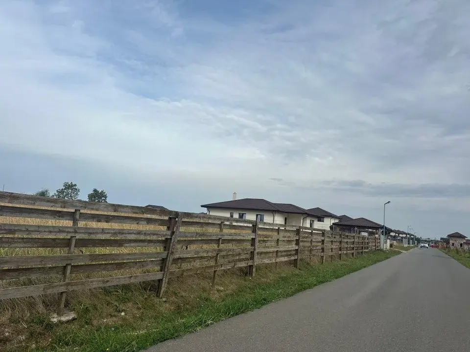 Teren Balotesti str Viilor 10300 mp cu toate utilitatile rezidential img 3