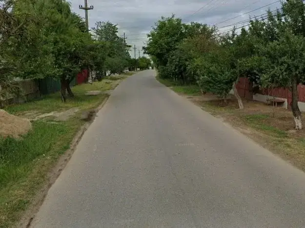 Teren Lac Butimanu 2950 mp intre case utilitati img 3