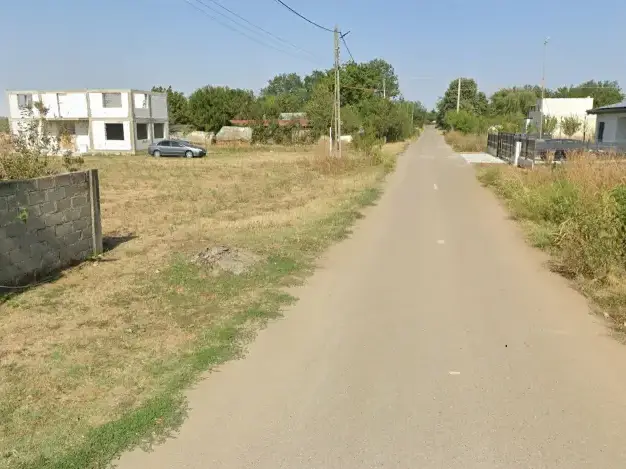 Vanzare teren Dascalu Creata 2500 mp intravilan str Hateg  principala