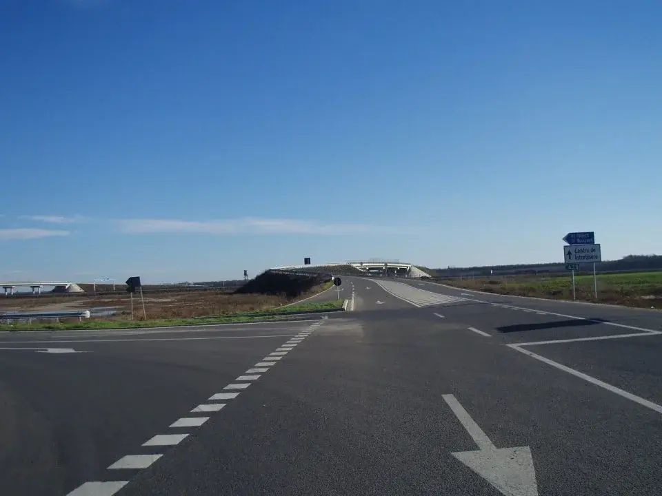 Teren Snagov 6000 mp Nod Autostrada A3 intravilan principala